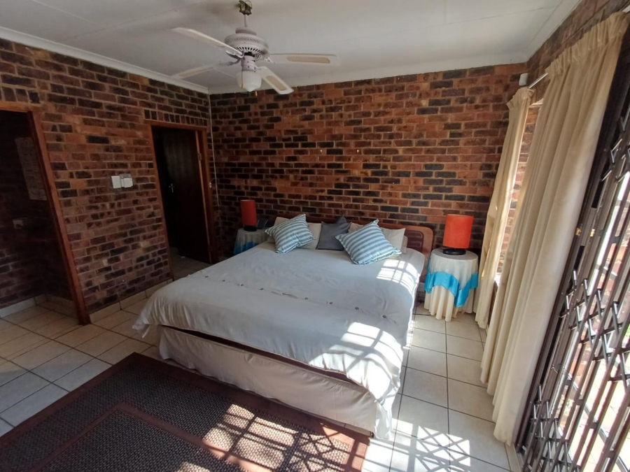 9 Bedroom Property for Sale in Willow Grange Free State
